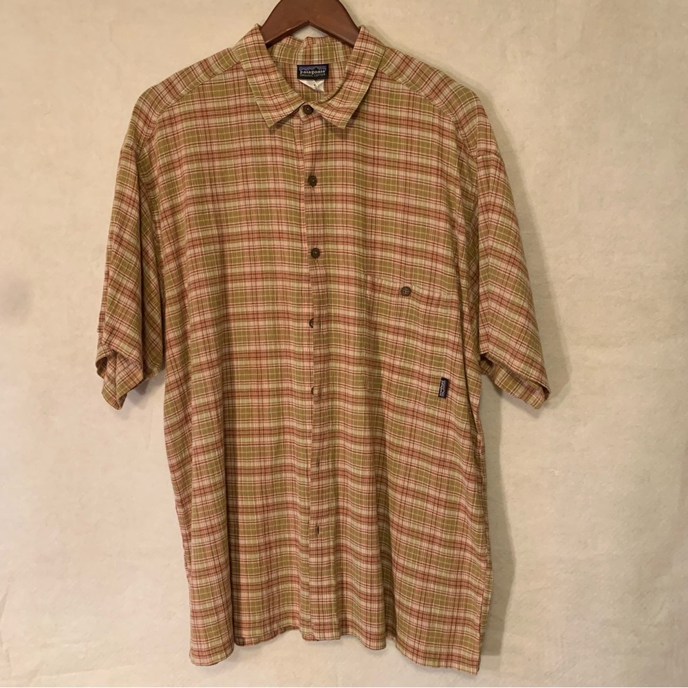 Patagonia mens short sleeve organic cotton button up mustard plaid XL